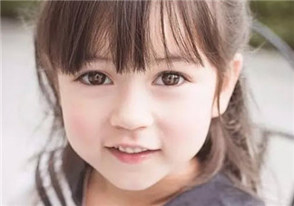 寶寶頭發(fā)又細(xì)又黃是遺傳原因嗎 寶寶頭發(fā)又細(xì)又黃吃什么好