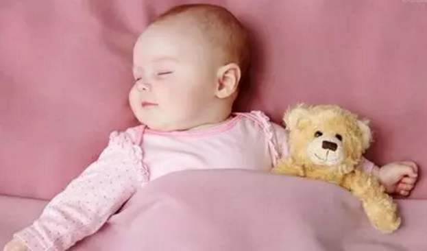 如何幫寶寶清理鼻子 幫寶寶清理鼻子的注意事項