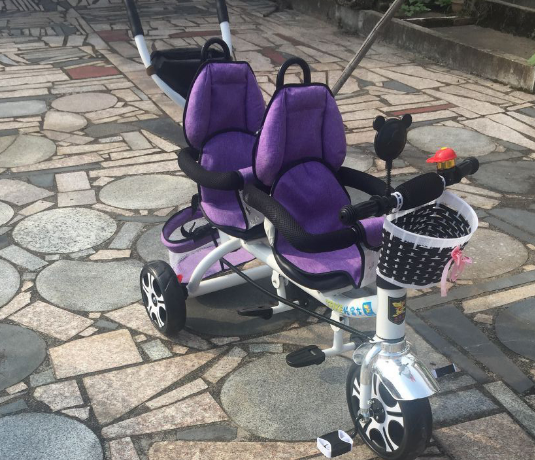 金鳴兒童三輪車雙胞胎手推車怎么樣 金鳴雙胞胎手推車使用測(cè)評(píng)