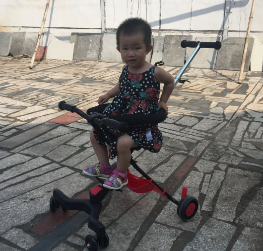 溜娃神器遛娃三輪車好用嗎 遛娃三輪車寶寶喜歡嗎 溜娃神器遛娃三輪車好用嗎 遛娃三輪車寶寶喜歡嗎