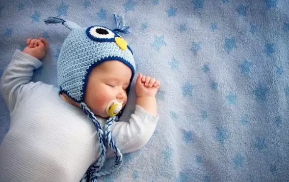 寶寶睡覺靠墻好不好 中元節寶寶可以靠墻睡覺嗎