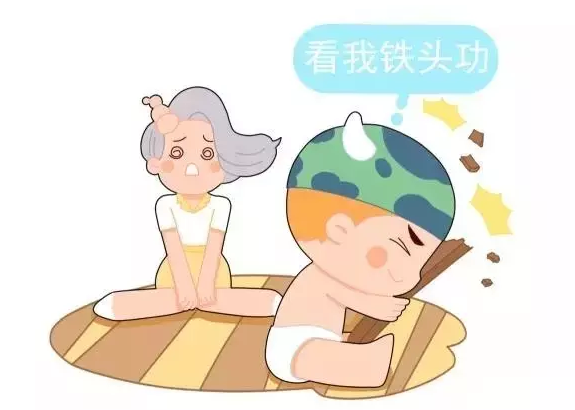 寶寶睡覺老是用頭頂墻怎么回事 寶寶睡覺用頭頂墻頭頂都扁了
