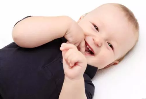 寶寶出牙順序不對是為什么 寶寶出牙順序不對怎么辦