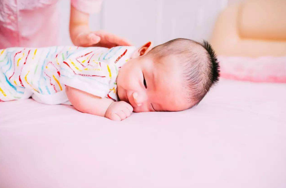 寶媽喂奶乳頭內陷怎么辦 寶媽乳頭內陷怎么哺乳 寶媽喂奶乳頭內陷怎么辦 寶媽乳頭內陷怎么哺乳