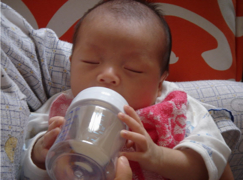 如何檢查寶寶肌張力是否正常 寶寶肌張力判斷方法