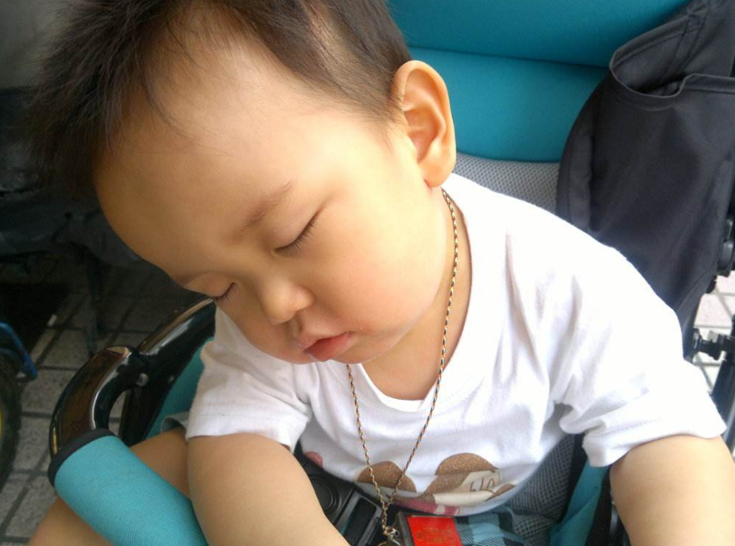 孩子經(jīng)常出汗很多是什么原因 孩子出汗有什么方法緩解