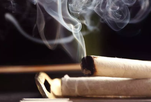 小孩能做雀啄灸嗎 給小孩雀啄灸的操作方法 小孩能做雀啄灸嗎 給小孩雀啄灸的操作方法