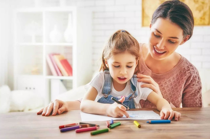 孩子喜歡到處亂翻東西怎么辦 孩子亂翻東西好不好