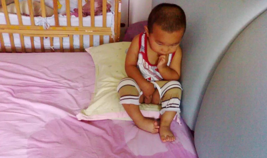 6歲寶寶天天尿床怎么辦 寶寶天天尿床是什么原因