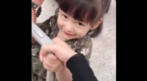 喊大海我不想上幼兒園女孩是誰 喊大海我不想上幼兒園女孩是誰