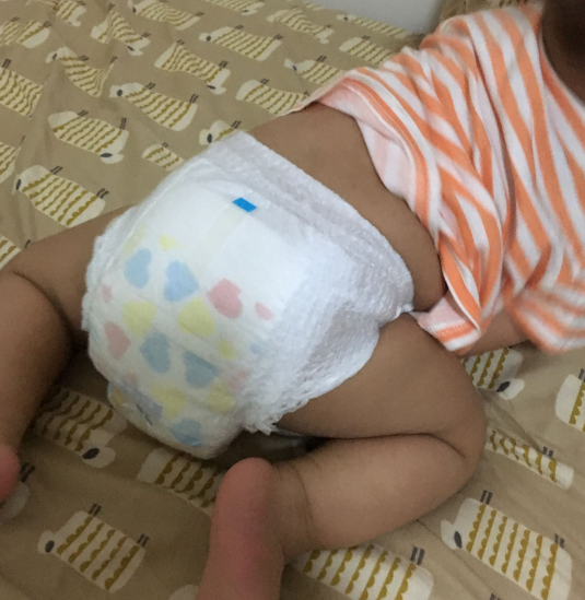 妮飄genki和尤妮佳紙尿褲哪個好 妮飄genki紙尿褲使用測評 妮飄genki和尤妮佳紙尿褲哪個好 妮飄genki紙尿褲使用測評