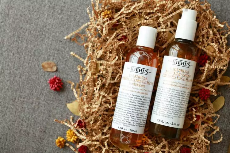 科顏氏金盞花爽膚水真假圖片對(duì)比 科顏氏金盞花爽膚水真假鑒別