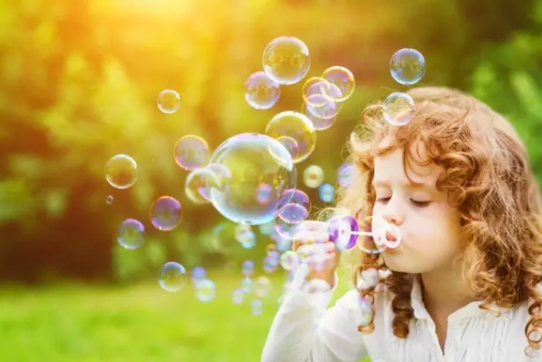 寶寶們眼中的世界是什么樣的 寶寶們是如何感知世界的