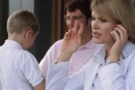 孩子為什總愛打斷別人說話 孩子總愛打斷別人說話怎么辦 孩子為什總愛打斷別人說話 孩子總愛打斷別人說話怎么辦