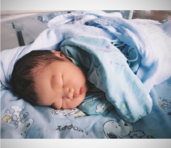 喜得男寶報喜朋友圈 生兒子發朋友圈報喜范文