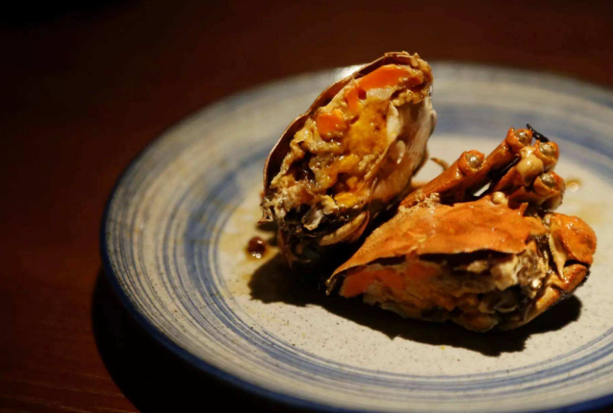 關于吃大閘蟹的說說 吃大閘蟹說說朋友圈