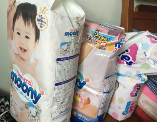 尤妮佳普通版和自然版紙尿褲區(qū)別 尤妮佳自然版紙尿褲使用測評 尤妮佳普通版和自然版紙尿褲區(qū)別 尤妮佳自然版紙尿褲使用測評