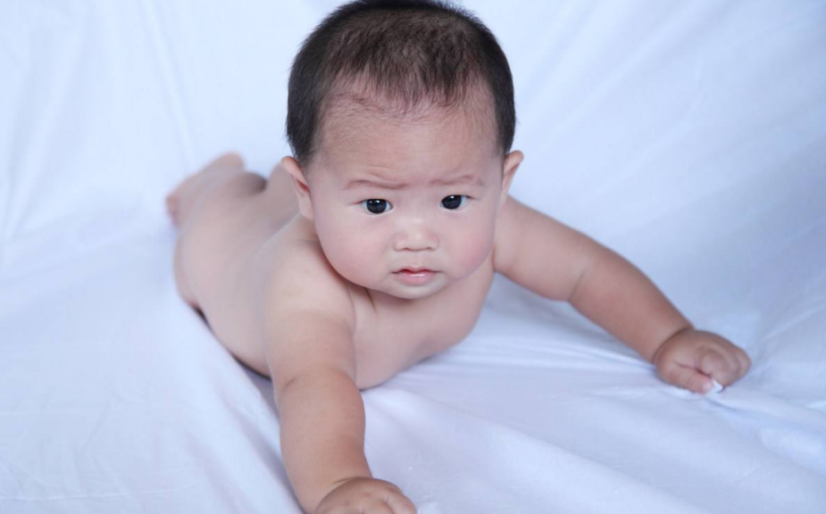 姓鄭的男孩名字響亮一點(diǎn)怎么起 鄭什么名字好聽男孩 姓鄭的男孩名字響亮一點(diǎn)怎么起 鄭什么名字好聽男孩