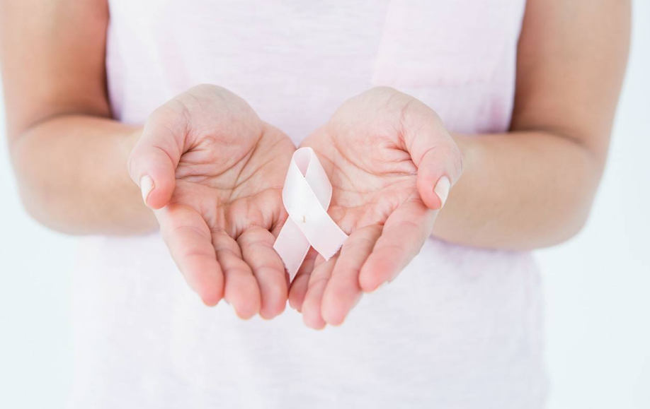 產后乳房疼怎么辦 如何緩解產后乳腺炎