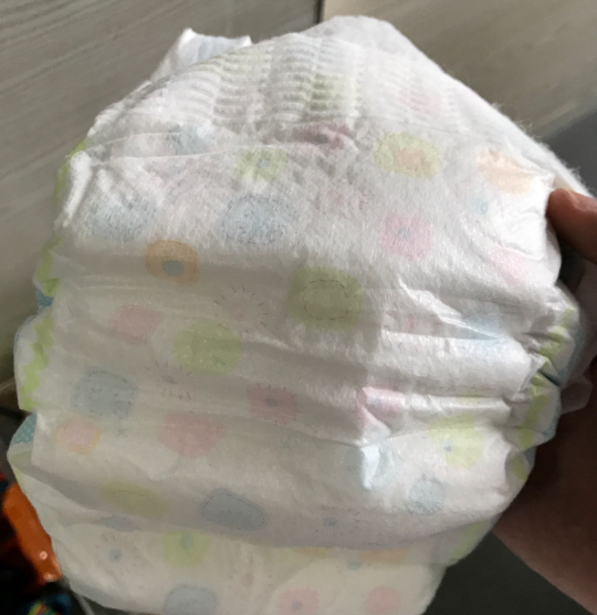 家得寶金裝紙尿褲寶寶喜歡嗎 家得寶金裝紙尿褲使用測評