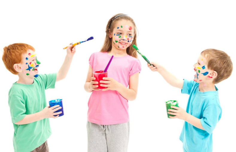 表揚孩子畫畫說說 關于孩子去學畫畫說說朋友圈