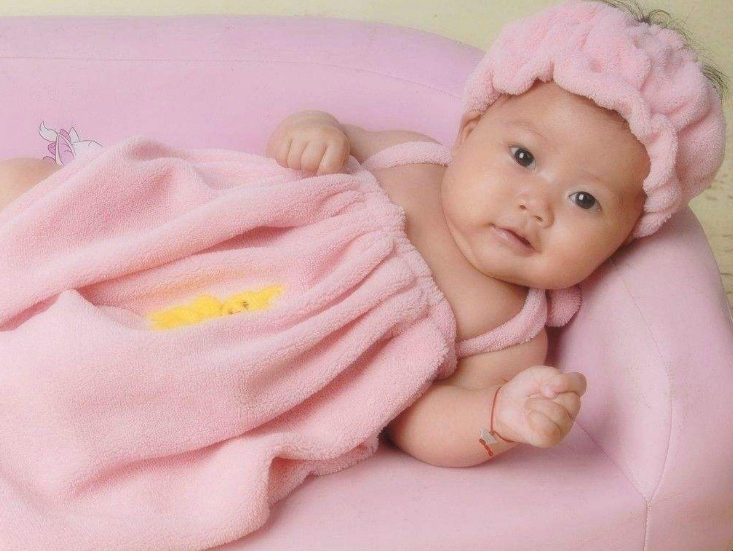 姓許的女孩起個簡單的名字 姓許女孩起什么名字有內(nèi)涵