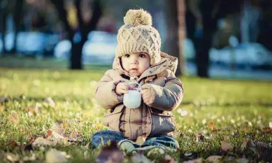 2018寶寶秋分秋凍怎么穿衣服 寶寶秋分之后穿多少衣服合適