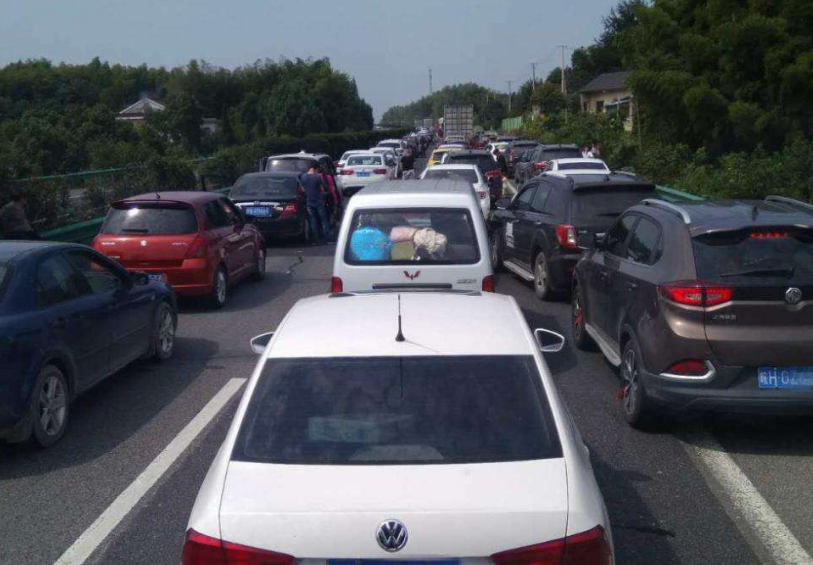 2018國慶高速什么時候車最堵 十一國慶節(jié)堵車時間 2018國慶高速什么時候車最堵 十一國慶節(jié)堵車時間