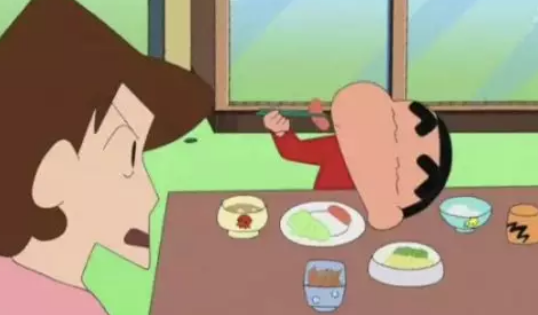 小孩和小孩吃飯坐一桌好嗎 怎么教寶寶吃飯怎么不吵鬧