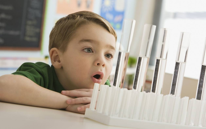 孩子注意力分散怎么辦好 怎么提高孩子的注意力