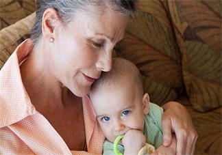 姓戚女孩子洋氣名字怎么起 女孩姓戚叫什么名字好