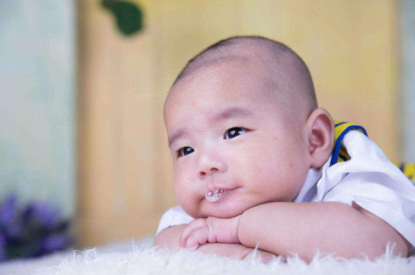 姓章的女孩起什么名字好聽 竇姓女孩起名大全2018