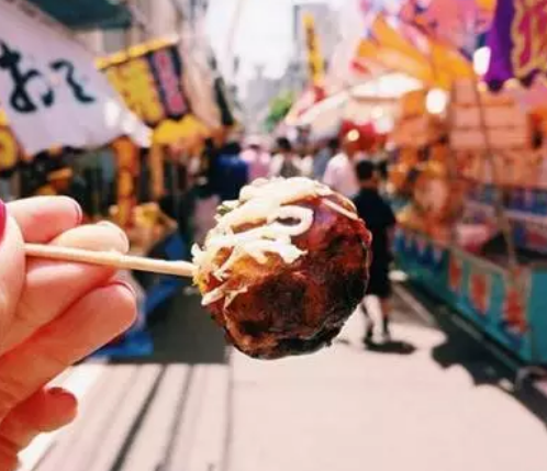 旅游在車上要不要給寶寶喂吃的 國慶出游寶寶暈車如何緩解2018