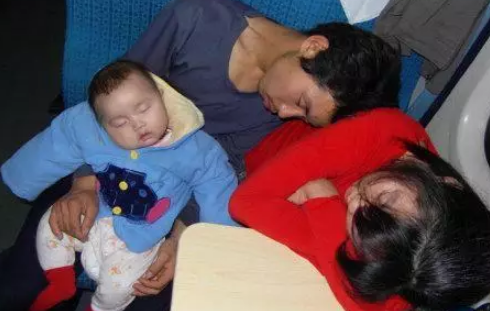 國慶帶娃做火車買什么座位 帶孩子做火車帶哪些東西好