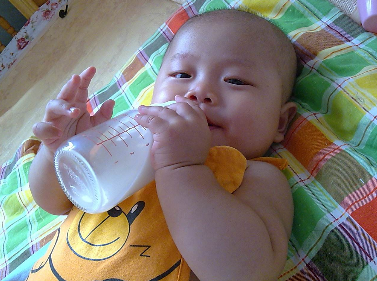 給孩子斷奶說說 孩子斷奶后說說朋友圈