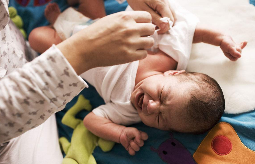 帶孩子旅游怎么避免他哭 孩子旅游不聽話怎么辦好