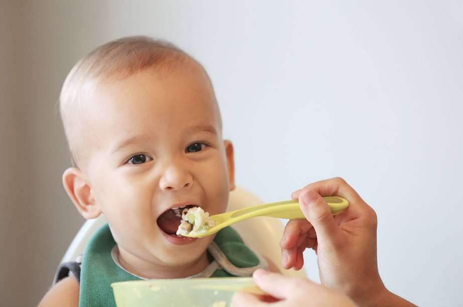 傅姓孩子洋氣的名字怎么起 姓傅的很潮的名字推薦