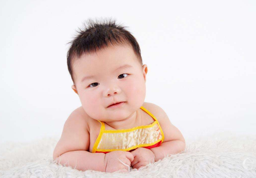 康姓男孩洋氣點(diǎn)的名字起什么好 姓康的霸氣男孩名字推薦