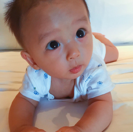 轉(zhuǎn)眼間兒子長大說說 轉(zhuǎn)眼間兒子長大朋友圈