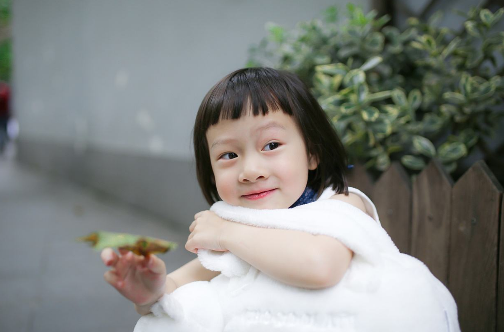 姓黃的女孩名字要文藝怎么起 姓黃冷門且好聽的女孩名字推薦 姓黃的女孩名字要文藝怎么起 姓黃冷門且好聽的女孩名字推薦