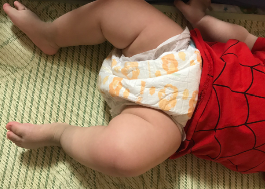 大王維E和大王天使紙尿褲哪個(gè)好 大王維E紙尿褲紙尿褲使用測評