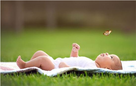 如果正確給新生兒曬太陽 新生兒曬太陽注意事項