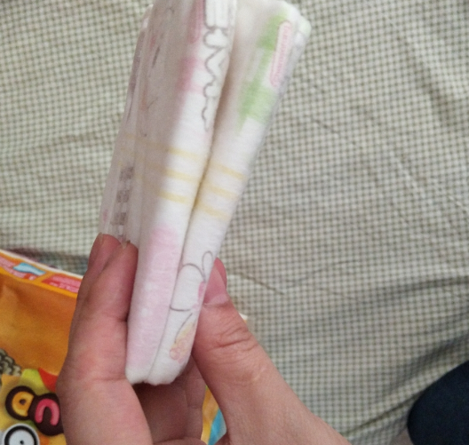 蒙愛海泥紙尿褲會起坨嗎 蒙愛海泥紙尿褲和尤妮佳哪個好 蒙愛海泥紙尿褲會起坨嗎 蒙愛海泥紙尿褲和尤妮佳哪個好