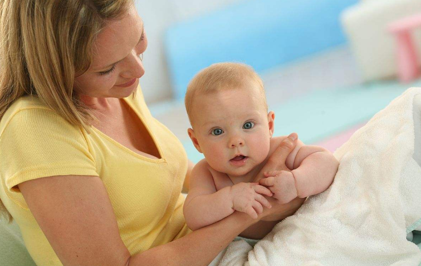 周末在家?guī)Ш⒆诱f說 周末陪孩子心情說說朋友圈 周末在家?guī)Ш⒆诱f說 周末陪孩子心情說說朋友圈