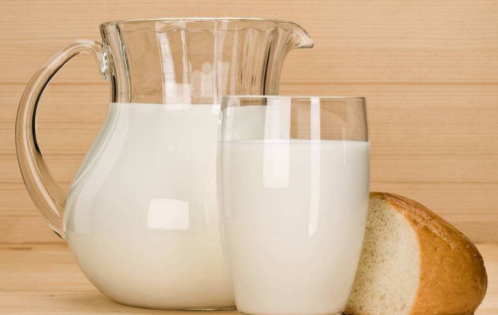 寶寶幾歲可以喝牛奶   寶寶牛奶選擇建議