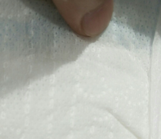 好奇金裝和鉑金裝對(duì)比圖片 好奇金裝和鉑金裝紙尿褲區(qū)別