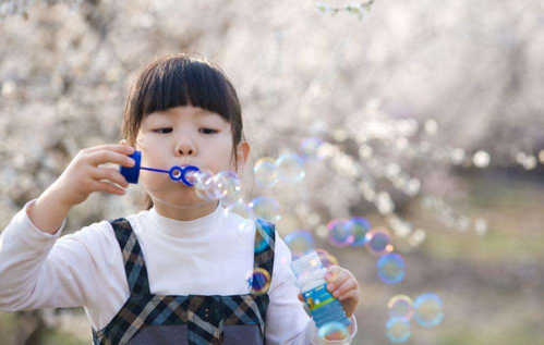 姓臧女孩最有內(nèi)涵名字 姓臧高雅有詩意的女孩名字