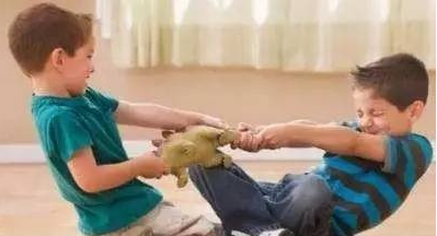 寶寶總是喜歡搗亂怎么辦 寶寶愛搗亂