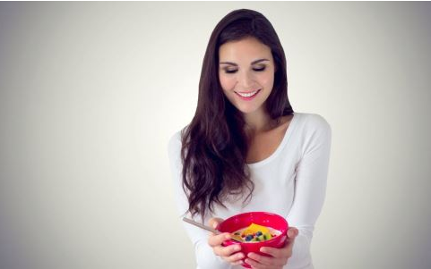 乳房上長濕疹是怎么回事 為什么會乳房長濕疹 乳房上長濕疹是怎么回事 為什么會乳房長濕疹