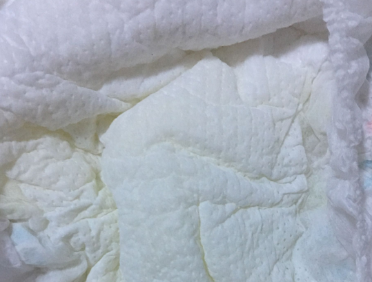 愛得利紙尿褲和尤妮佳哪個好 愛得利紙尿褲和尤妮佳紙尿褲對比測評